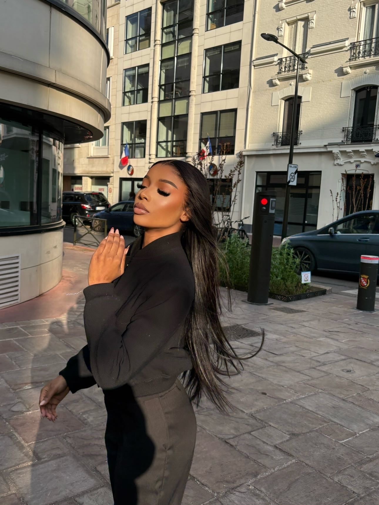 Raw ⁠Lace Frontale Lisse- Haute Définition (HD)